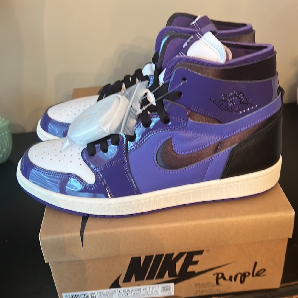 COPY - Jordan 1 Zoom / CMFT Have worn these three times. Men’s 9 / Women’s 10.5